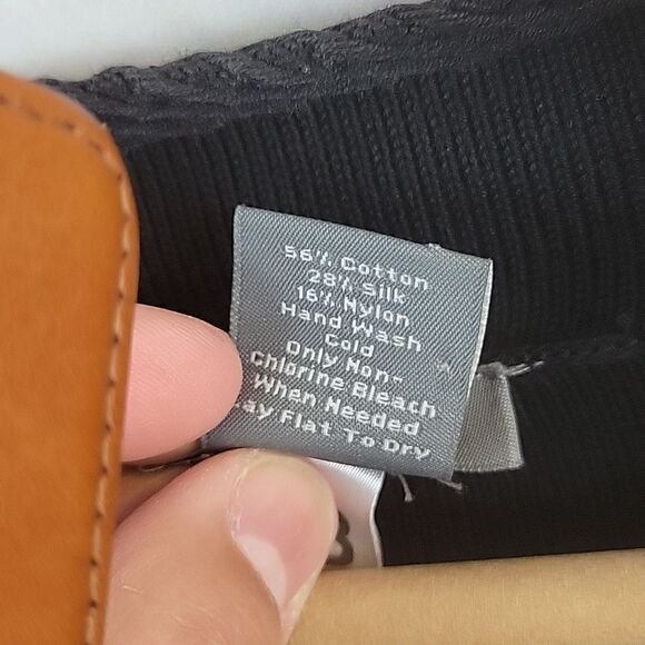 Ann Taylor, Long Sleeve Silk Blend Cardigan/ Sweater - Size Small - Picture 5 of 5